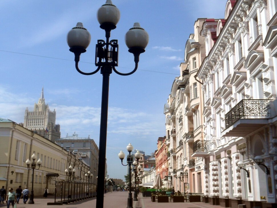 Улица Старый Арбат в Москве