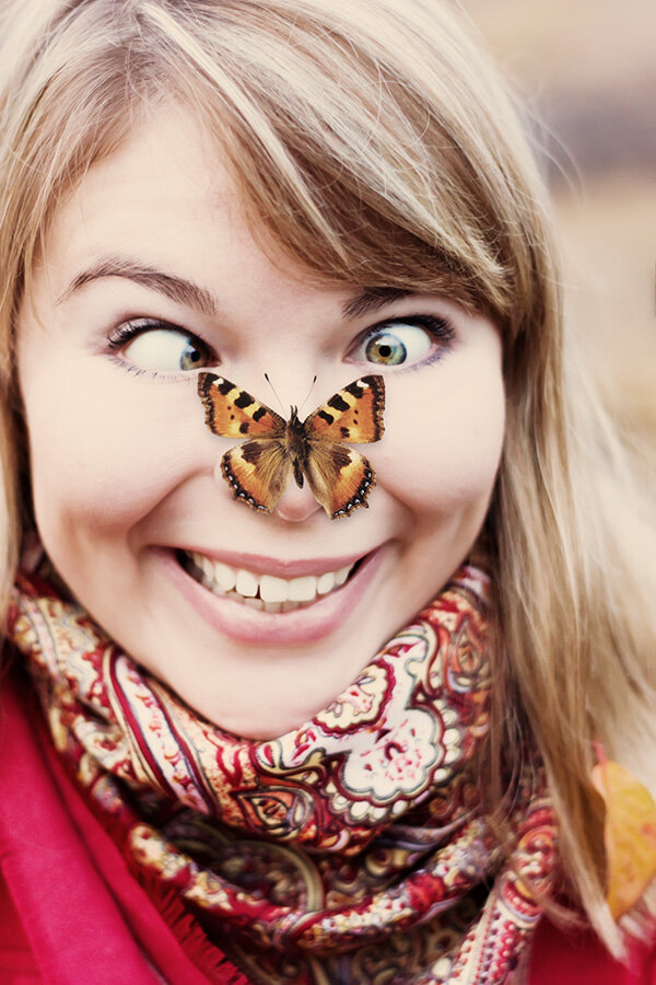 Лето на носу. Бабочка на носу. Лицо бабочки. Фотосессия с бабочками. Весёлые бабочки.