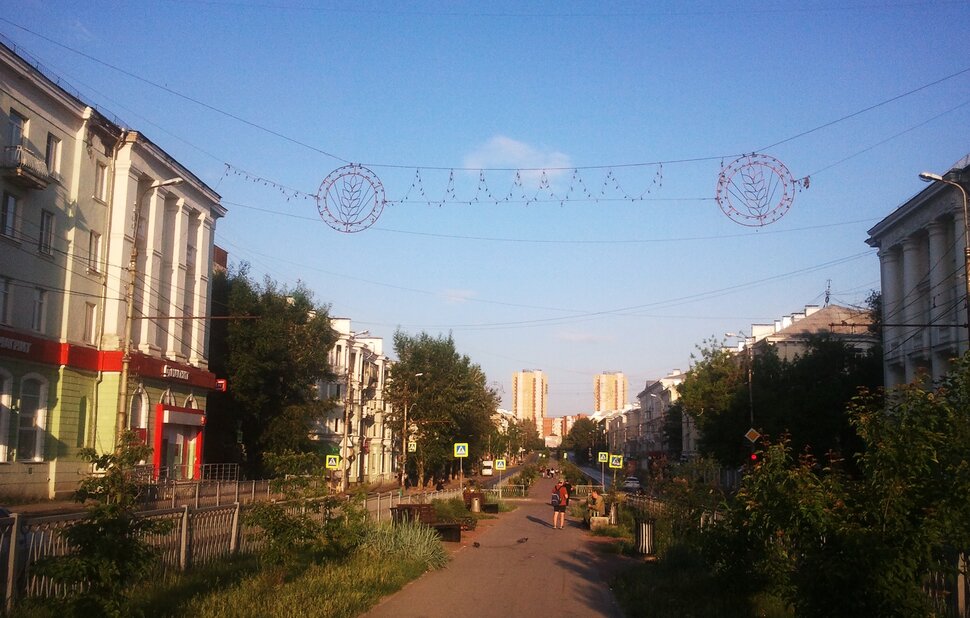 В июне на бульваре