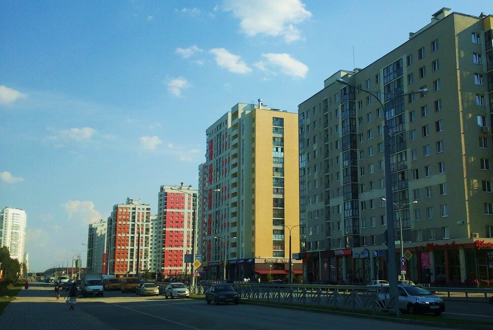 По проспекту