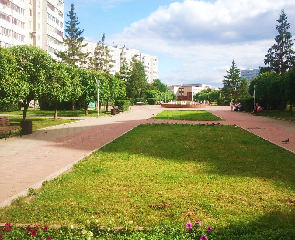Летом по бульвару
