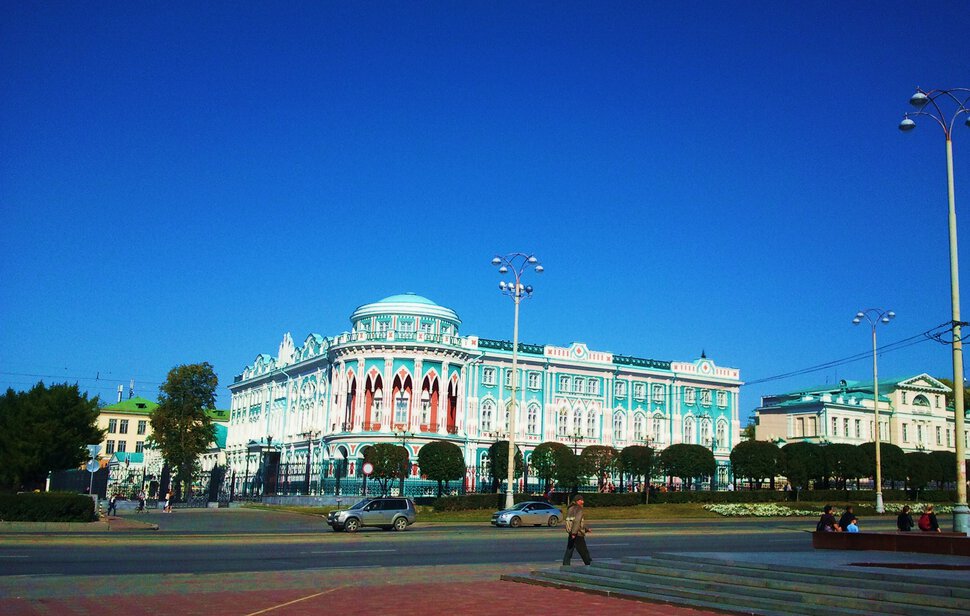 По главному проспекту