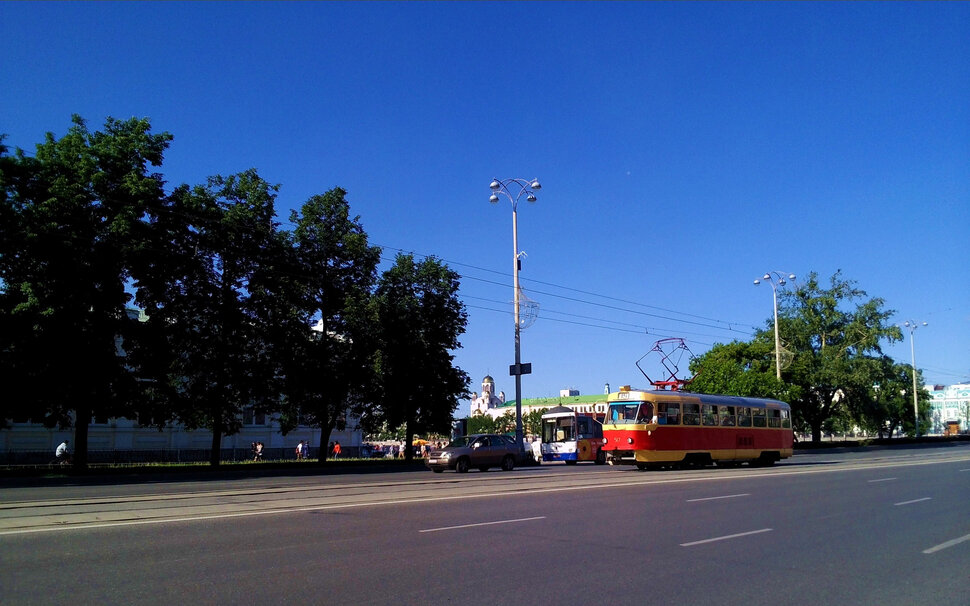 По главному проспекту