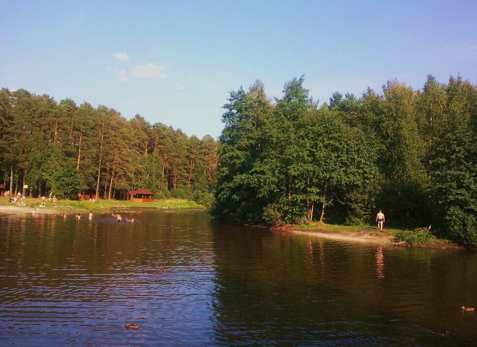 У озерца