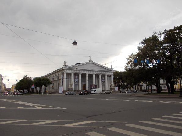 Прогулка по Петербургу - Манеж - Выставочный зал