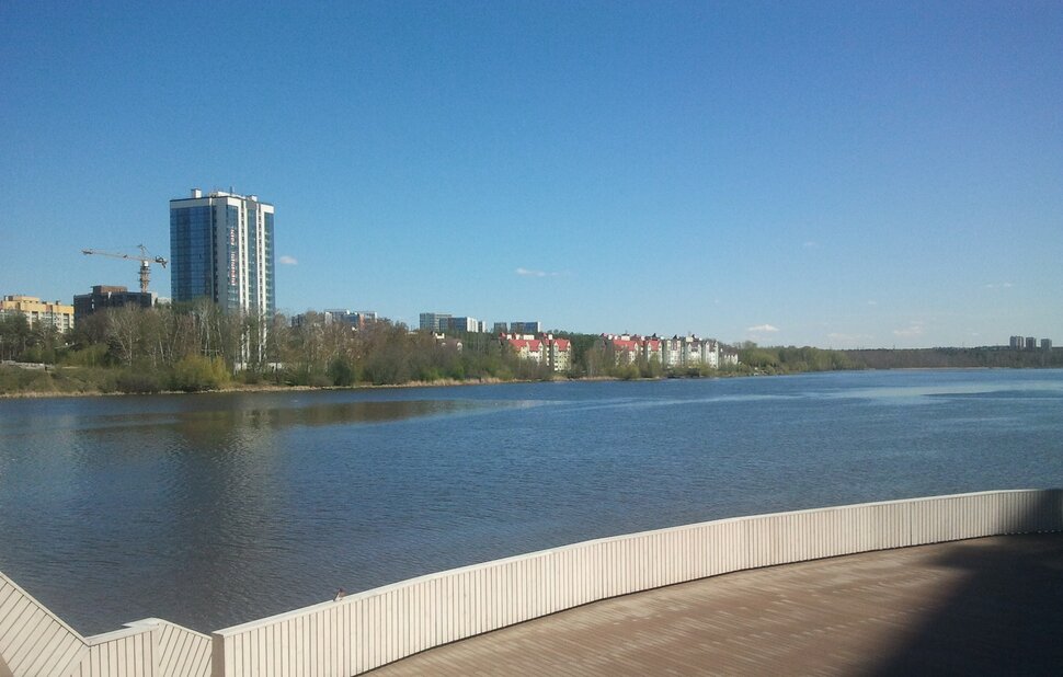 С набережной
