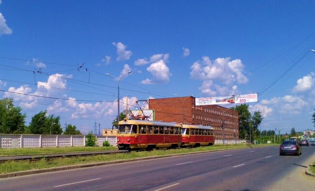 Город и трамвай