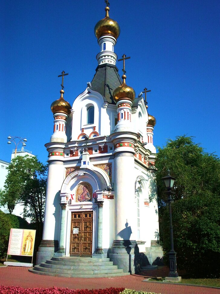 У часовни