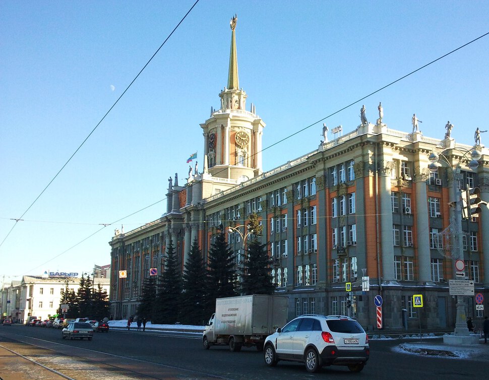 Зимой по главному проспекту