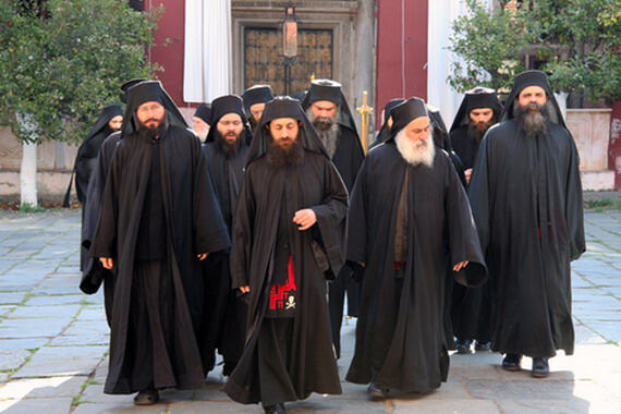 Афонские монахи