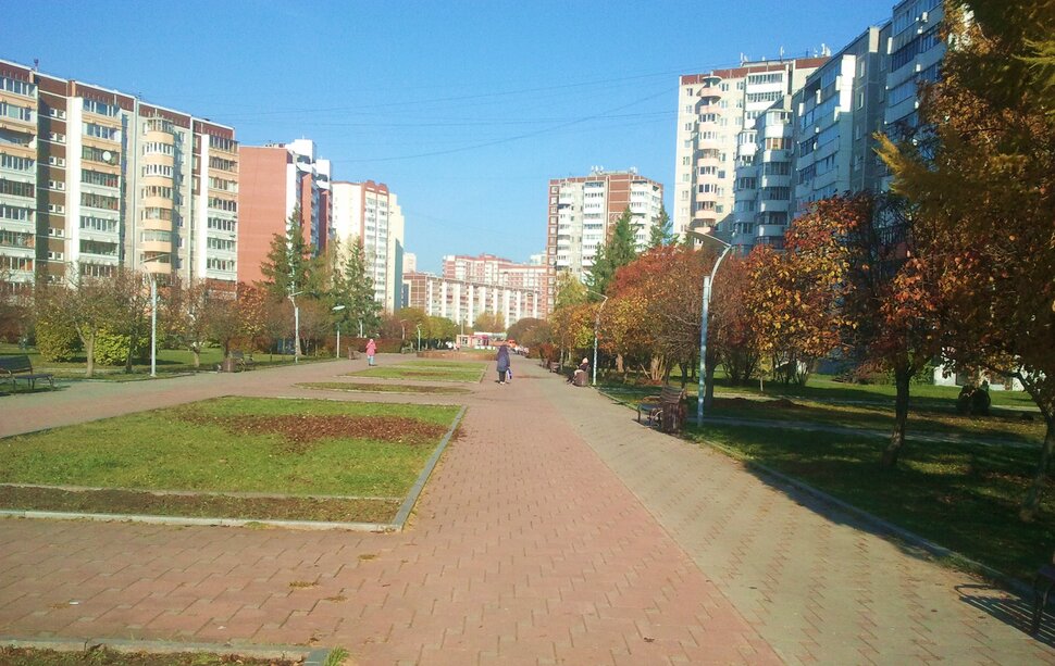 По бульвару