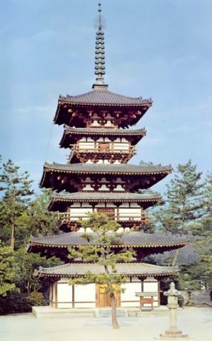 Восточная пагода храма Якусидзи