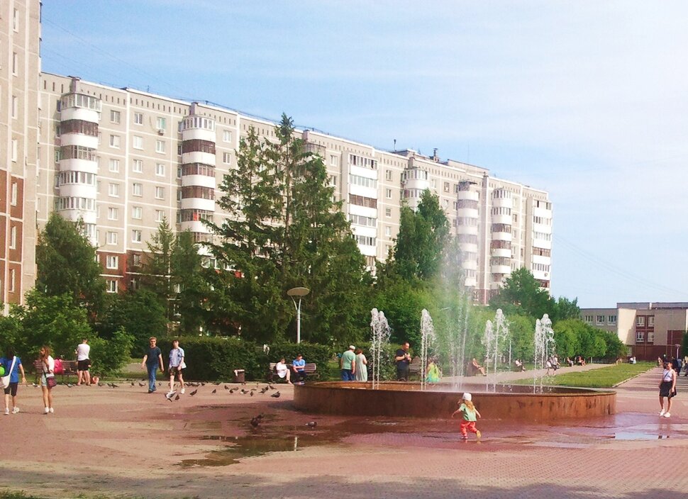 По бульвару