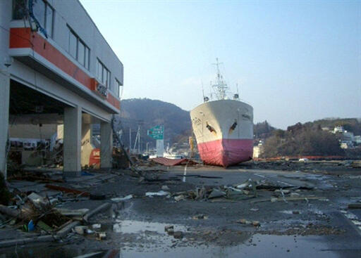 Катастрофа в Японии: ситуация ухудшается с каждым часом