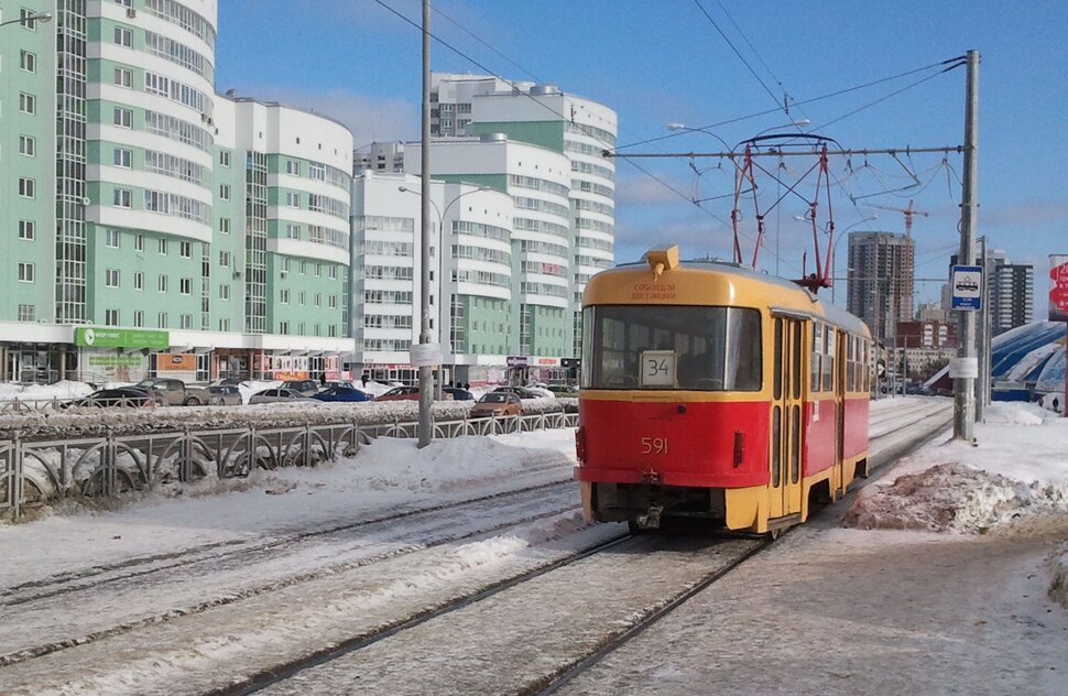 По проспекту