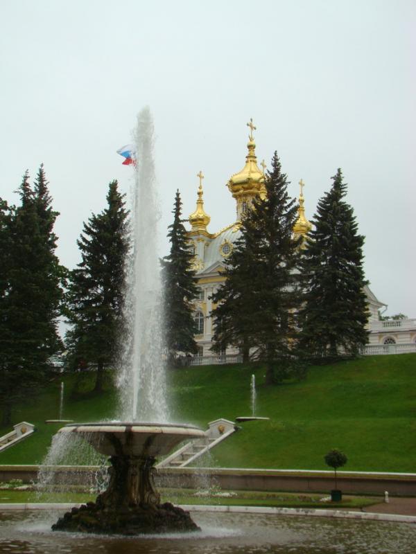 большой дворец в петергофе