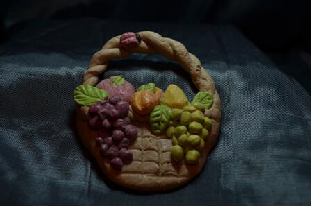 Корзинка с виноградом