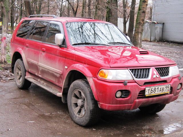 Машина мицубиси джип