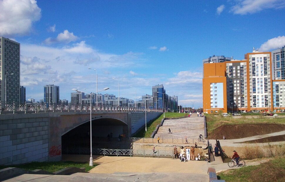 У мостика через речку