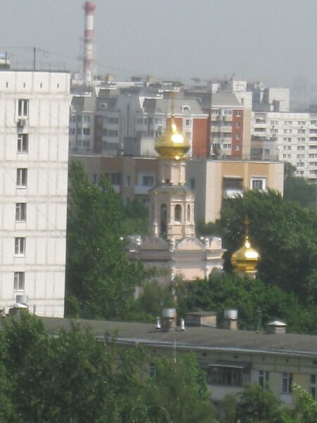 Мое окно всегда смотрит на храм Бориса и Глеба