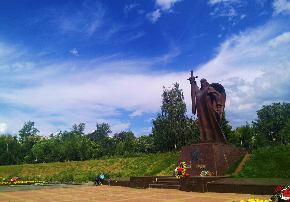 Стояли и стоять будем!