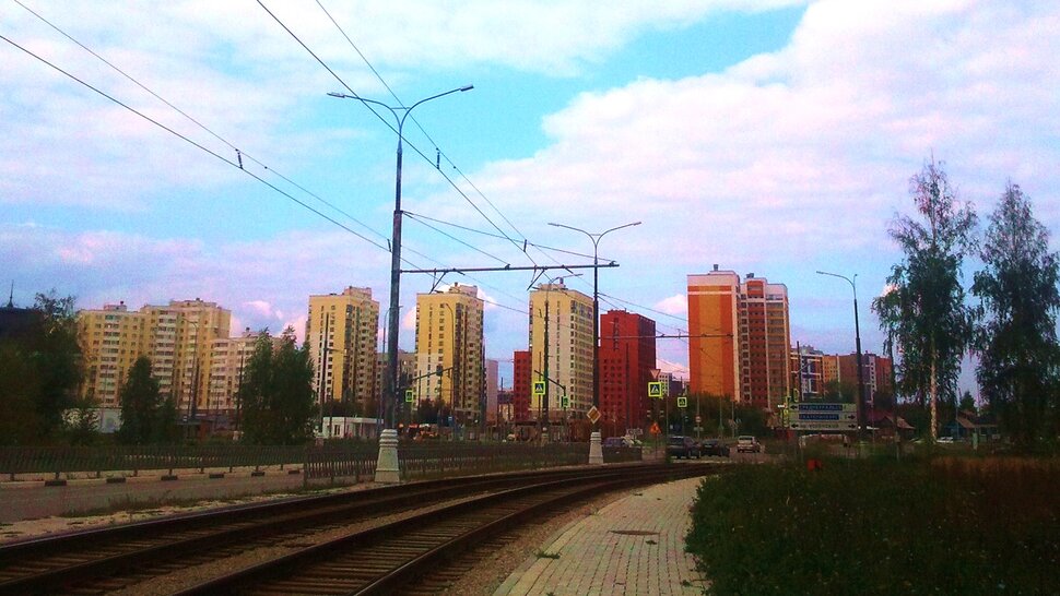 По проспекту
