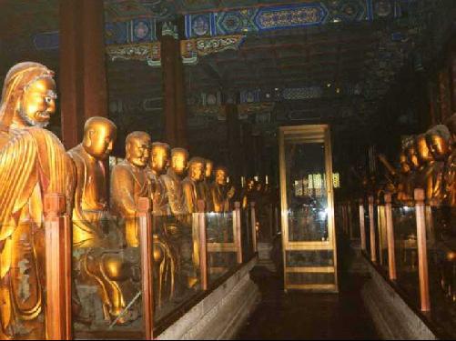 Храм пятисот Будд