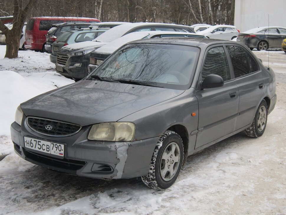 Серый Hyundai