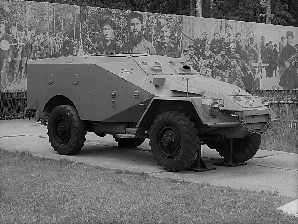 Бронетранспортёр БТР-40