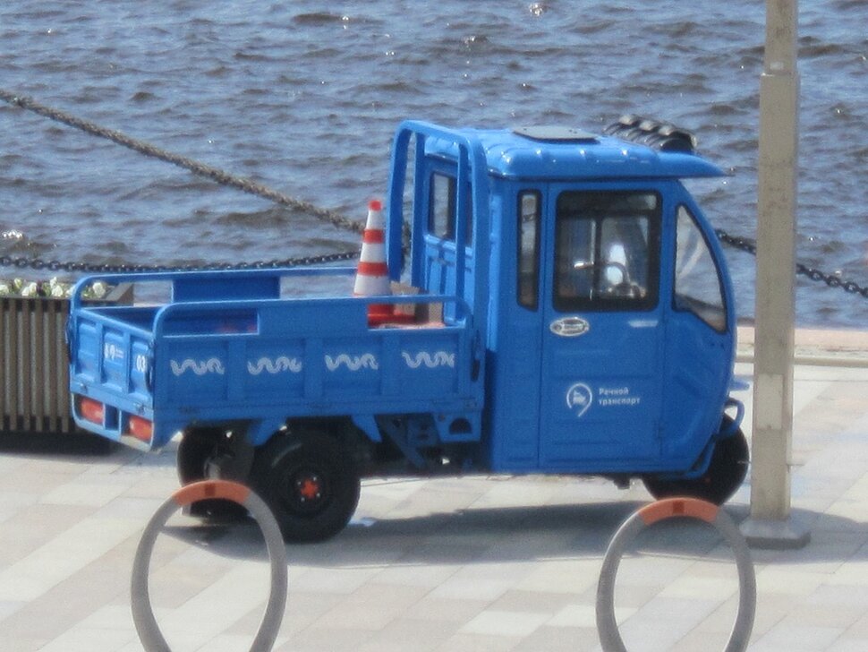 Грузовичок