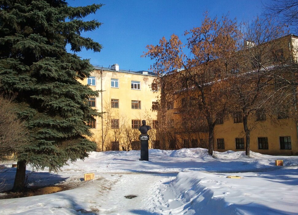 В скверике