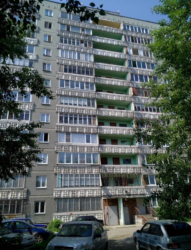 В поселке