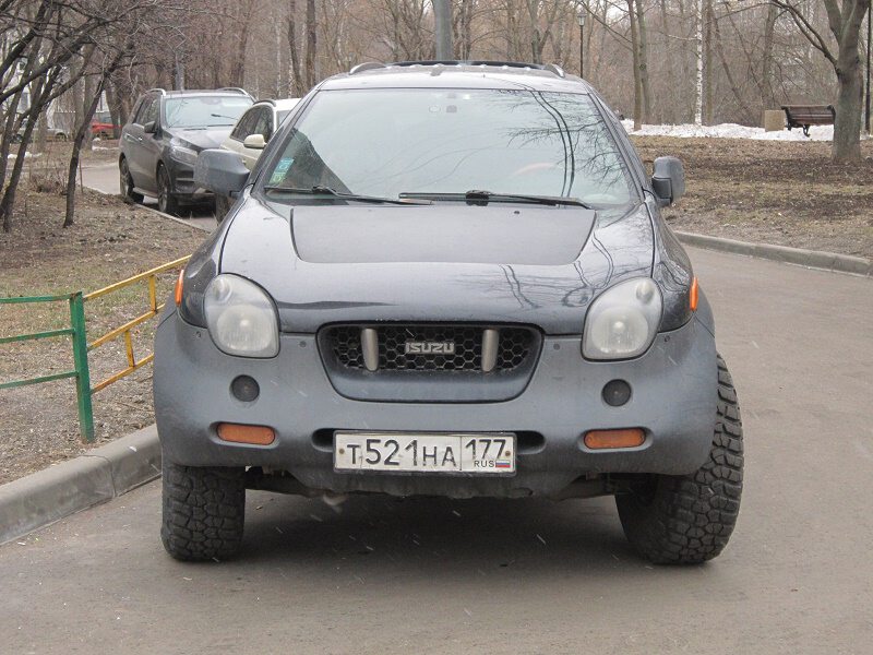 Внедорожник Isuzu