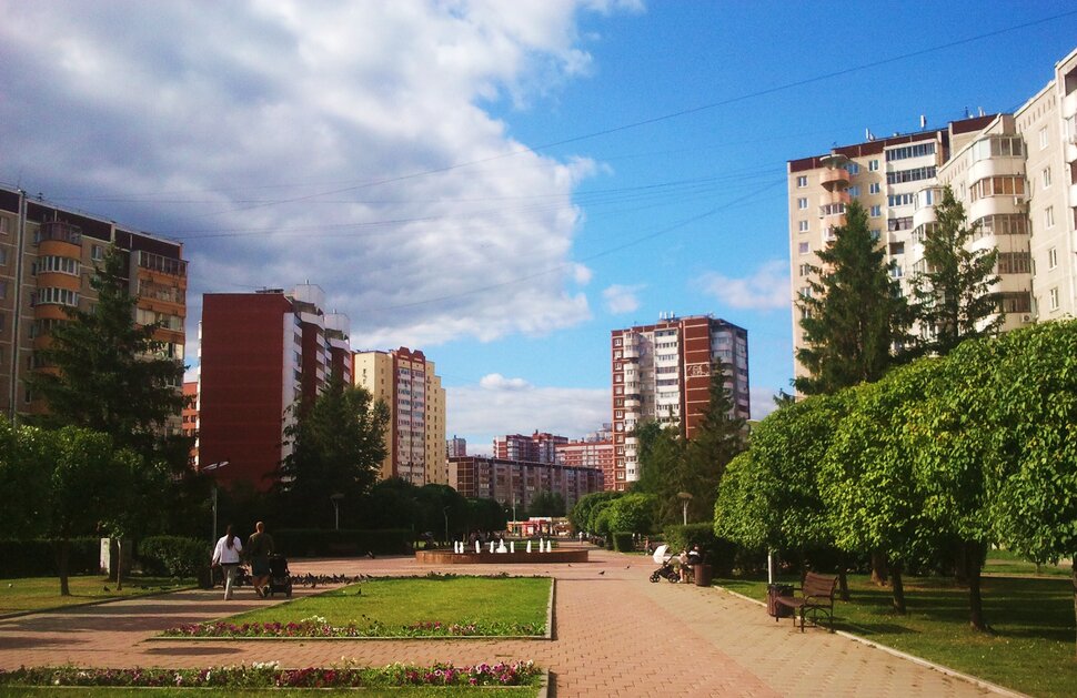 По бульвару
