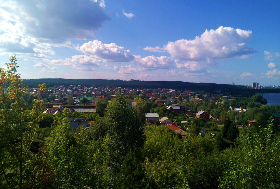 Вид на деревню с горки