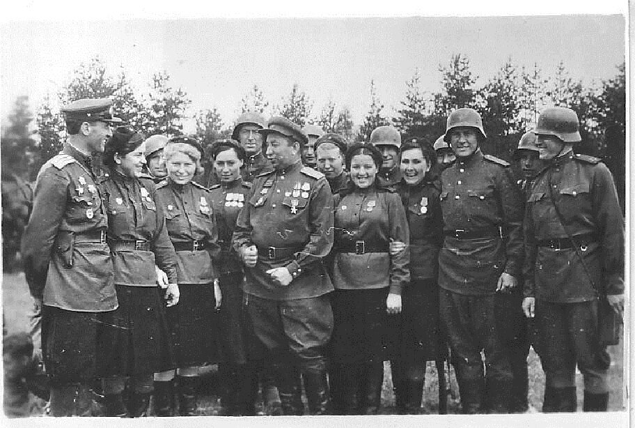 Девушки и женщины в Великую Отечественною Войну-4