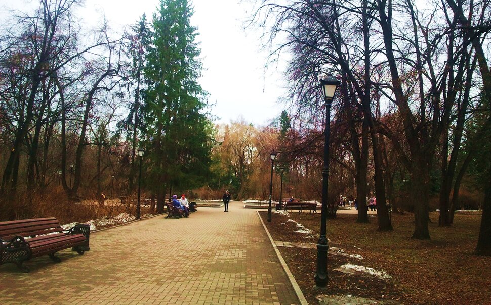 Апрель