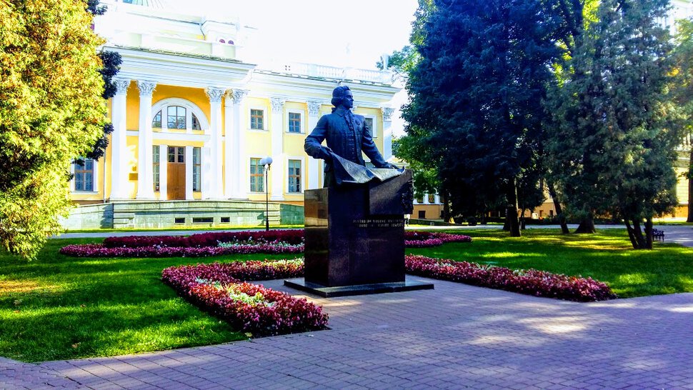 Памятник Румянцеву Николаю Петровичу