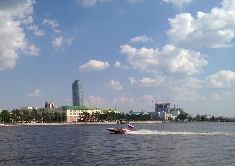Речная прогулка