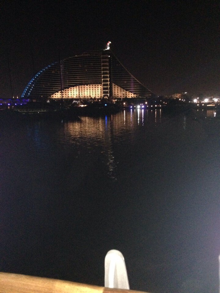 Ночной Дубаи