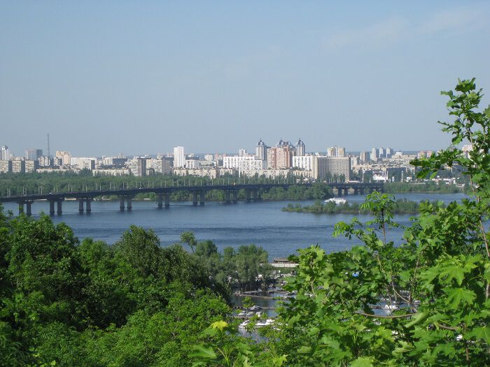 Вид на левый берег Киева