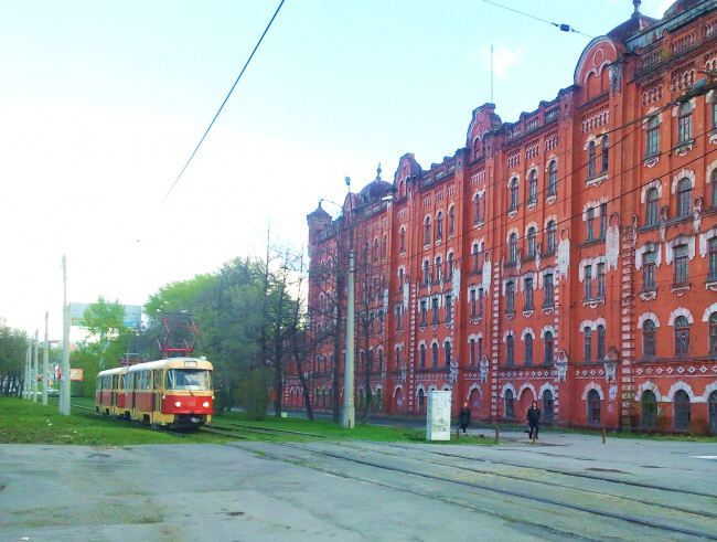 С трамваем по городу