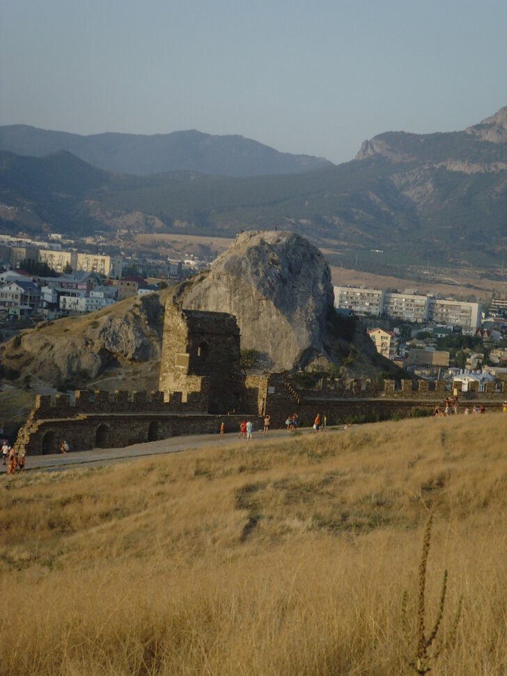 древняя крепость