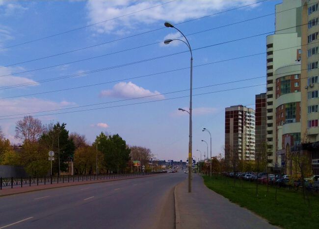 По городу