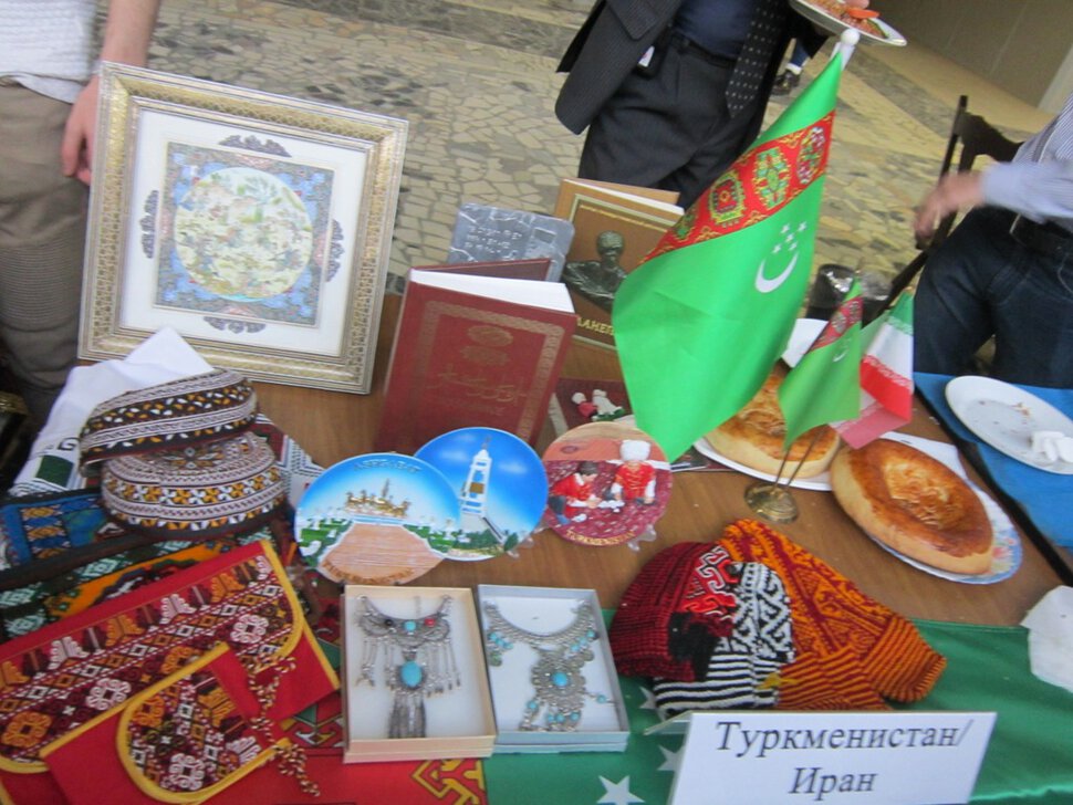Туркменистан с Ираном - соседи и друзья!