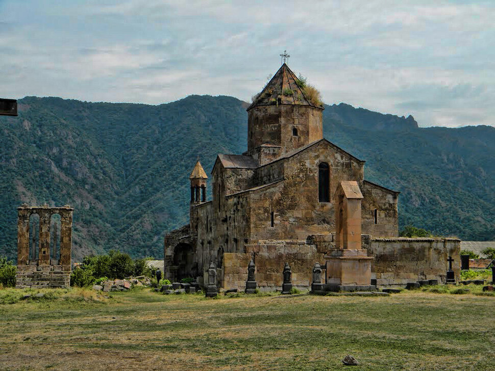 Одзунский монастырь.-Армения
