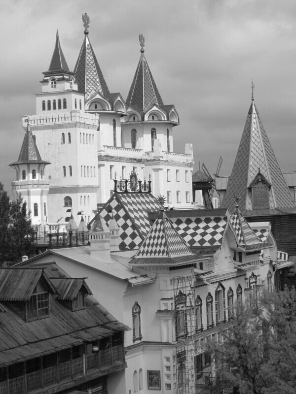 Крыши и башни Измайловского Кремля