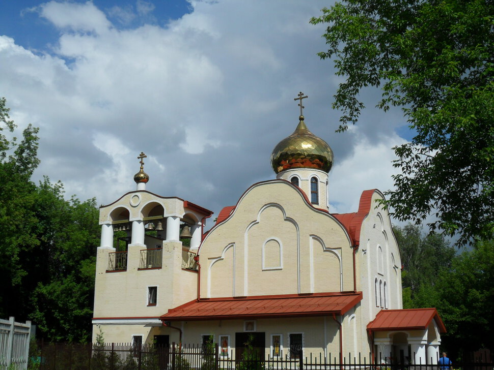 Храм св.вмчц. Марины в посёлке Битца