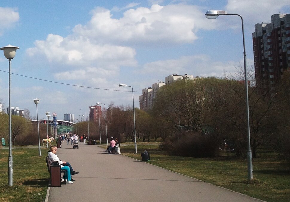Апрель
