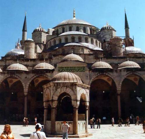 Мечеть султана Ахмета. Архитектор Седефкар Мехмед